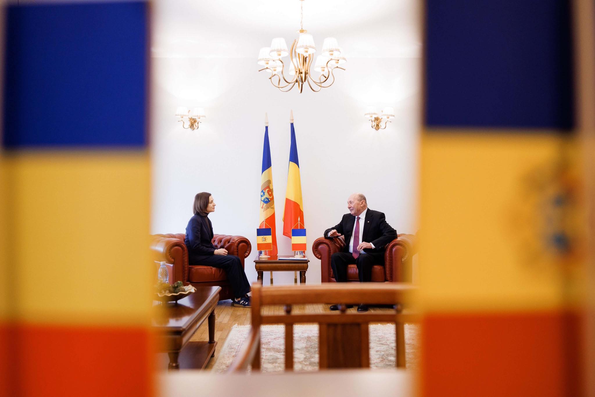 Domnul Președinte Băsescu a susținut cetățenii Republicii Moldova cu toată puterea și necondiționat, indiferent de guvernări. Pentru că domnul Băsescu știe câtă luptă s-a dus pe acest pământ pentru a …