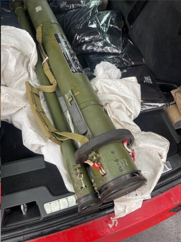 ▄︻╦芫≡══–  ⌯⁍ 5 învinuiți – trimiși în judecată de procurori, în dosarul de contrabandă cu armament militar din Ucraina pentru Israel:

 Organizatorul schemei de contrabandă;
  Asistentul logistic al …