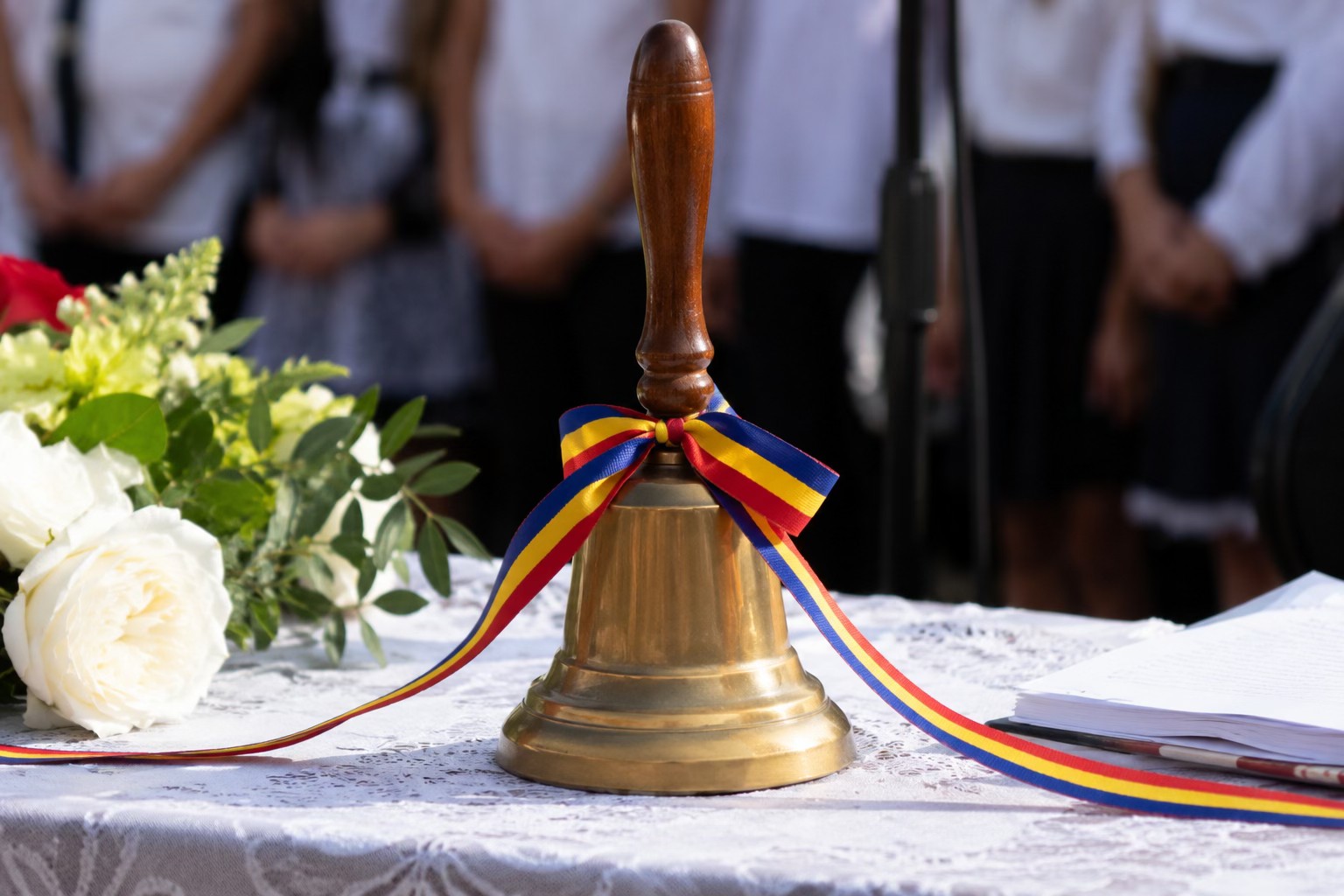 Viața are un mod curios de a ne face să înțelegem cât de prețioase sunt unele clipe abia după ce ele trec. Iar ultimul sunet este una dintre acele clipe pe care nu le uiți niciodată.

Astăzi, în toate…