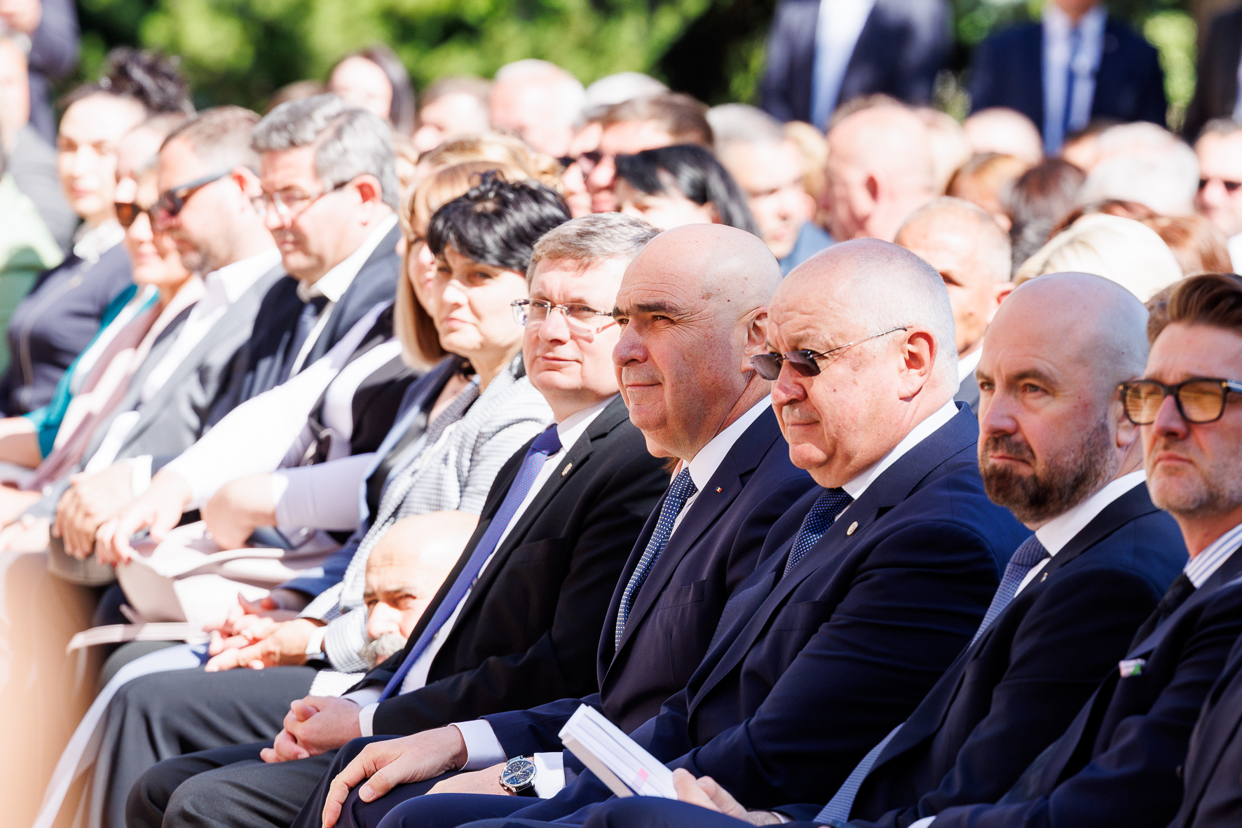 În ultimii ani am investit sume fără precedent în localitățile noastre. Dar chiar și așa, realitatea din satele și orașele noastre încă este una dură. Decenii de neglijență și-au lăsat amprenta și ave…