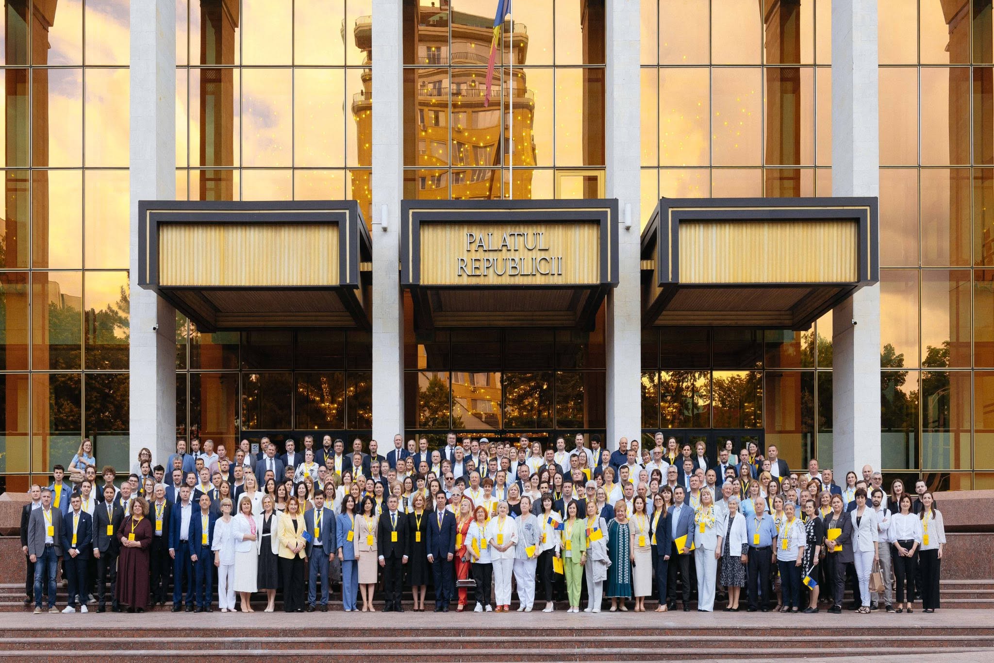 La cel de-al IV-lea Congres al PAS, a fost aleasă echipa de conducere a partidului pentru următorii 4 ani. 

Președinte PAS:  Igor Grosu

Vicepreședinti PAS:  Doina Gherman, Veronica Roșca, Mihai Popș…