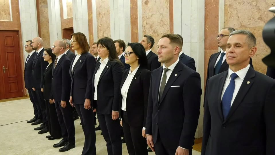 LIVE: Ceremonia de depunere a jurământului de către membrii Guvernului condus de Vasile Tofan