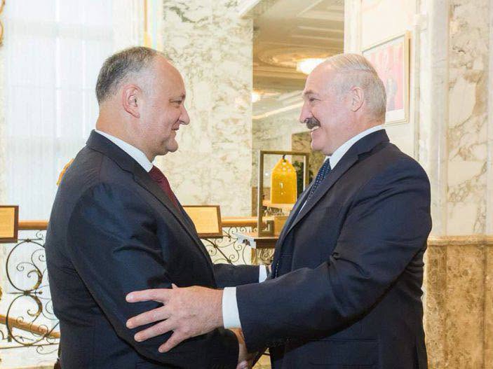 Сердечно поздравляю Александра Григорьевича Лукашенко и весь братский белорусский народ с Днём независимости Республики Беларусь.

Беларусь сегодня демонстрирует пример сохранения государственности, с…