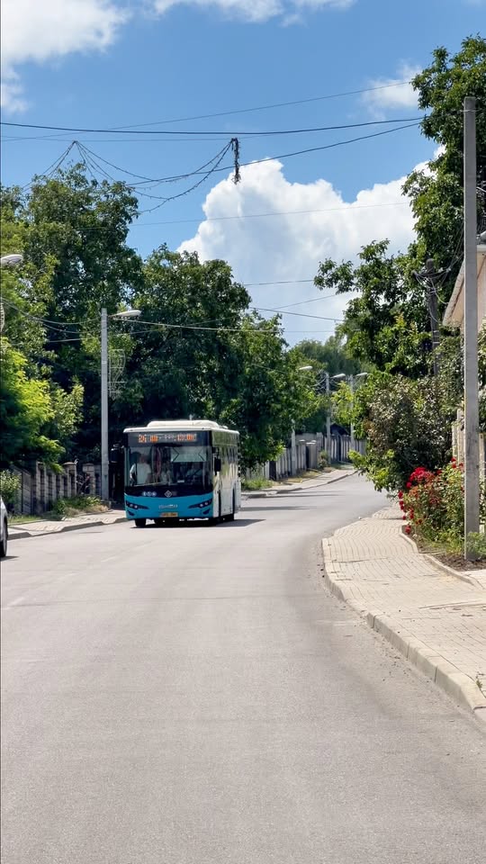 Itinerarul rutei de autobuz nr. 24, care merge la Colonița, urmează să fie extins, astfel încât să mărim numărul locuitorilor din suburbie care au acces direct la transportul public municipal.

Am dis…