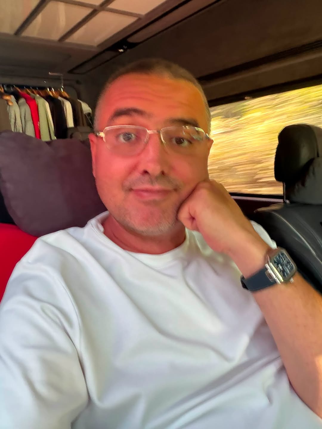 În Republica Moldova se schimbă prim-miniștrii doar pentru a păstra aceeași putere și același sistem politic.
Au fost schimbați doar câțiva miniștri. În rest, componența Guvernului a rămas aproape ac…