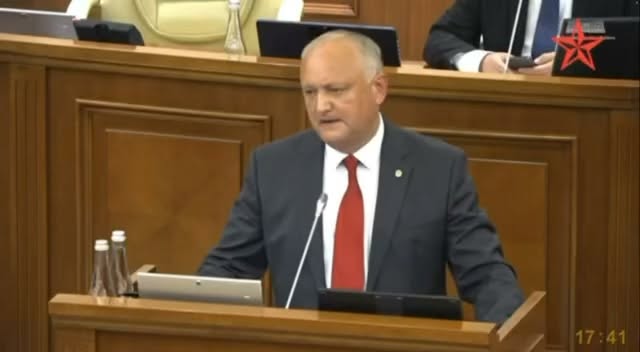 După cum spunea Einstein: „Nu poți să te aștepți la alte rezultate dacă faci același lucru iar și iar.” Exact acest lucru se întâmplă astăzi cu noul Guvern.

Domnul Tofan are doar două opțiuni: fie îș…