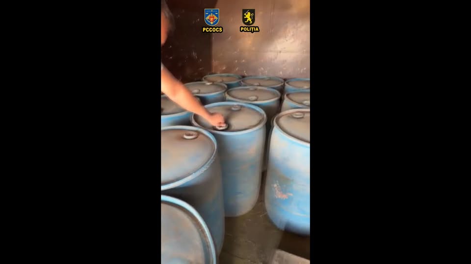 5 tone de alcool etilic de contrabandă din stânga Nistrului, spre vânzare ilegală în Hagimus, Căușeni

 5 persoane – cercetate penal