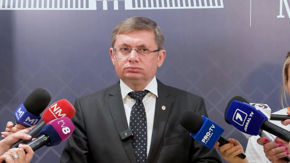 Atât trebuie să cunoaștem!
100 de milioane de euro din fonduri europene, alocate pentru comunicare și colaborare cu societatea civilă în Republica Moldova.
Iată de unde atâta laudă din partea jurnaliș…