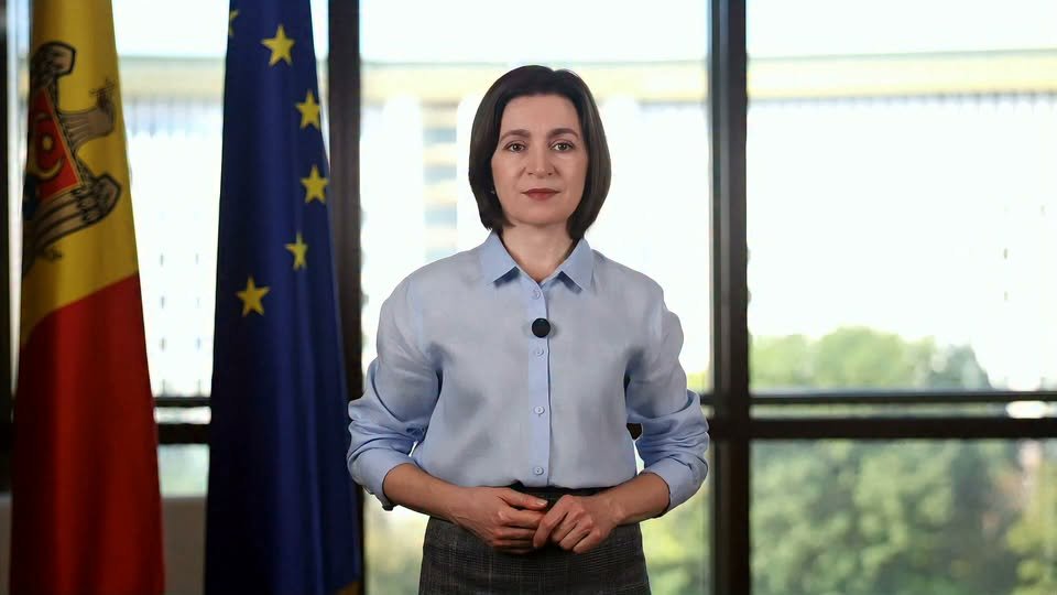 Dragi primari și consilieri locali,
Vă mulțumesc pentru curajul de a pune pe primul loc interesul oamenilor. Vă încurajez să finalizați procesul de amalgamare voluntară, să insistați și să luați deciz…