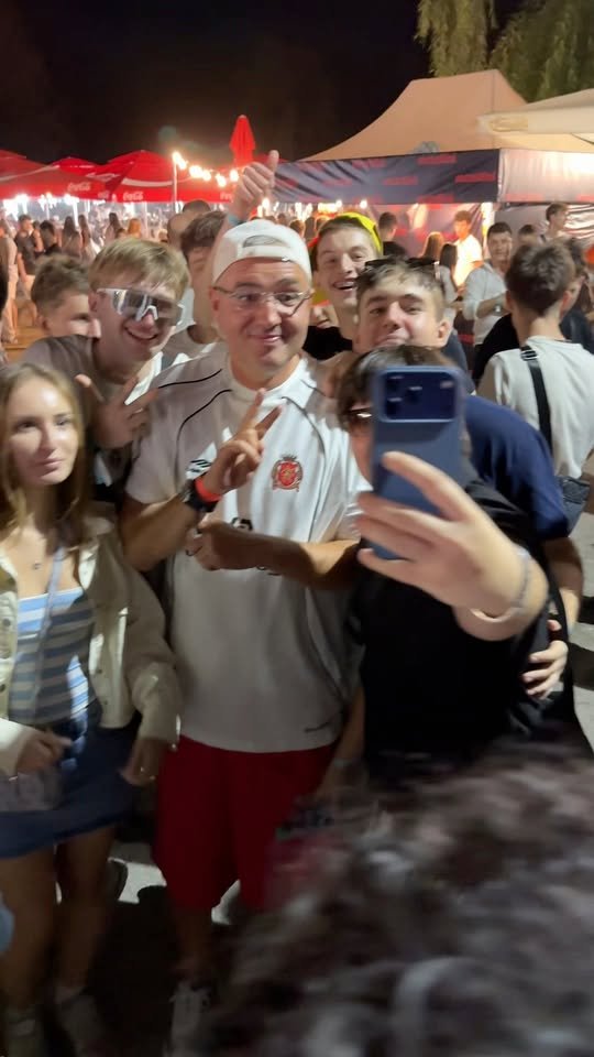 Cu tinerii noștri 
Vă mulțumesc pentru căldură, dragoste și emoții!
Среди своих