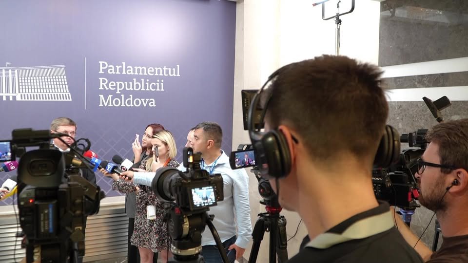 Online! Declarații de presă înainte de ședința plenară a Parlamentului 24.08.2026