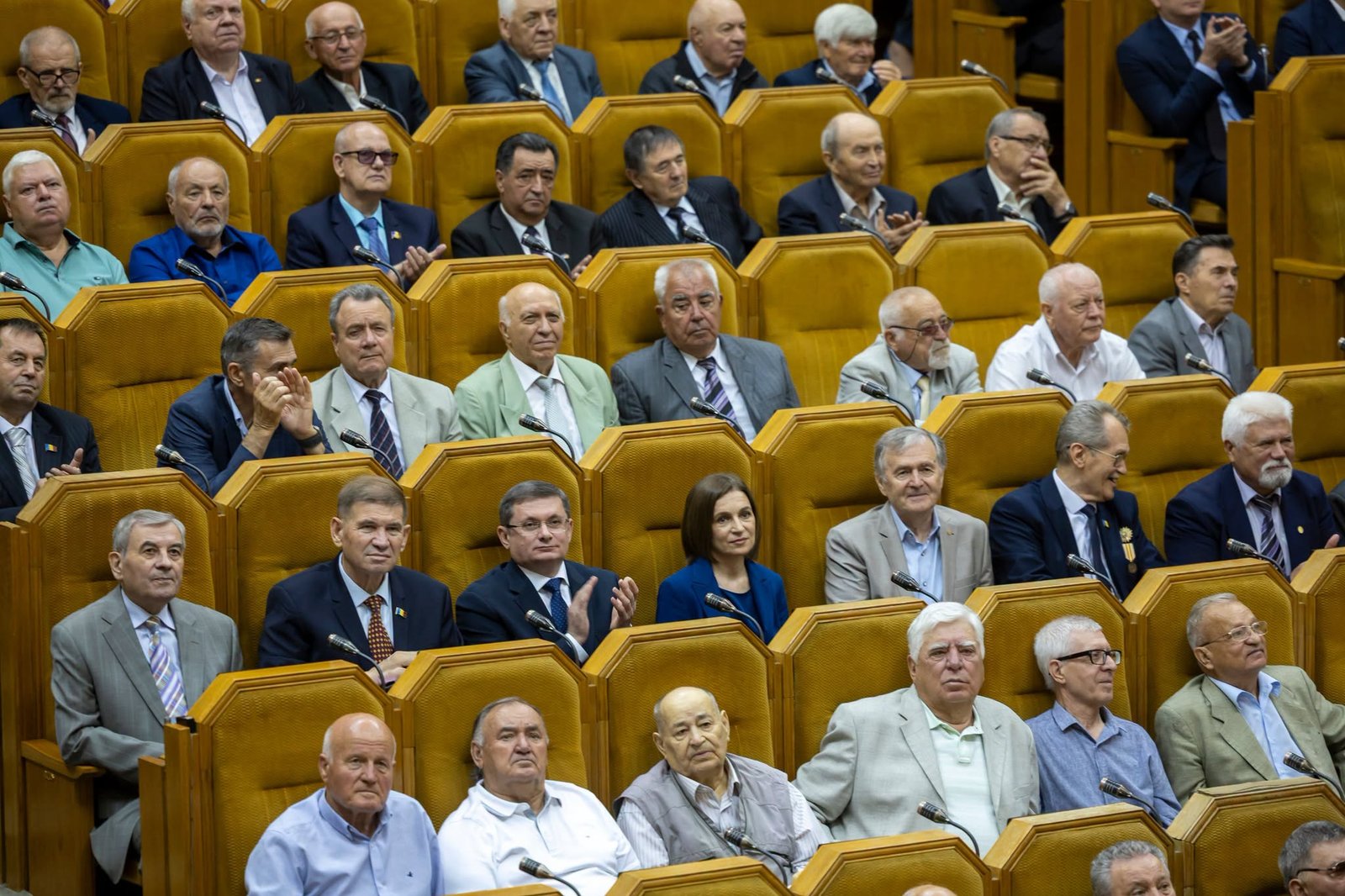 Cu multă emoție și mândrie am fost astăzi alături de părinții fondatori ai Republicii Moldova, în sala în care acum 35 de ani, la 27 august 1991, s-a scris istoria noastră. Președintele Mircea Snegur …