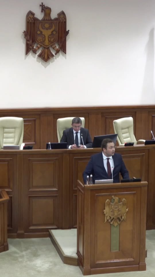 Deputatul PAS, Adrian Băluțel: „În timp ce opoziția vorbește despre cum „a fost falimentat statul”, eu amintesc cum guvernarea a susținut cetățenii: sprijinul pentru copii, pensiile majorate, compensa…