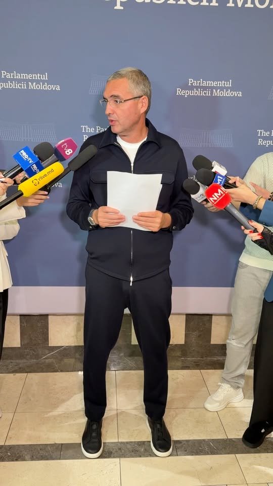 PN propune prin lege intervenție IMEDIATĂ în cazurile de violență în familie. Persoana responsabilă să poată aplica forța imediat, așa cum se procedează la reținerea criminalilor

Vrem ca femeile vict…